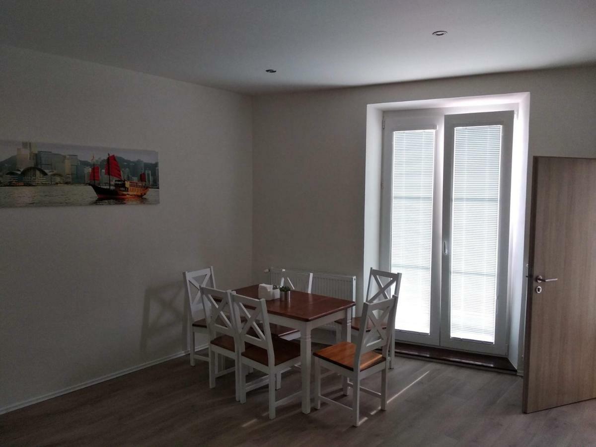 Kate & Jenny Apartments - Cosy Place In The City Center Bratislava Exterior photo