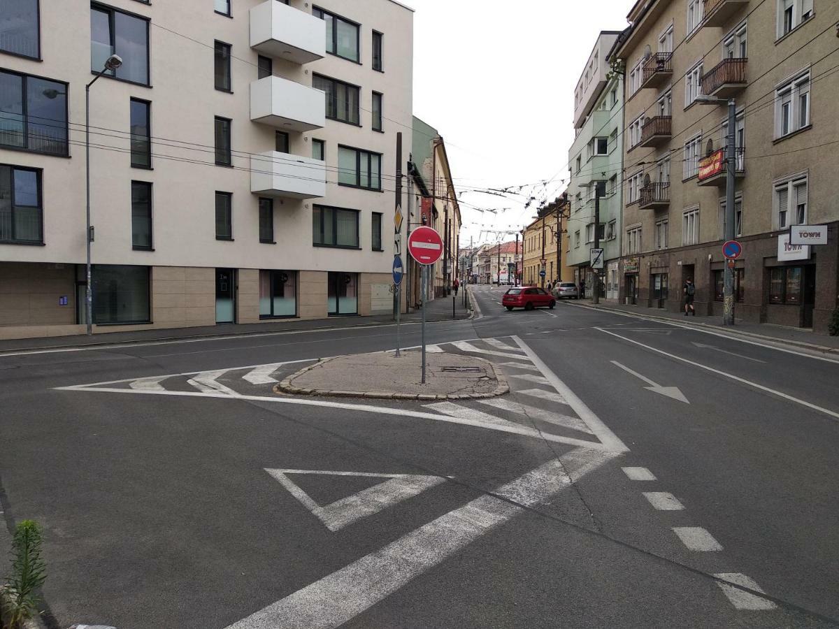Kate & Jenny Apartments - Cosy Place In The City Center Bratislava Exterior photo